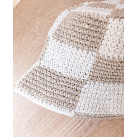 Checkered Crochet Bucket Hat - Cream/Tan (Handmade) - Picture 8 of 11